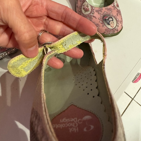 Hot Chocolate Design Chocolaticas Marie Antoinette Women's Mary Jane Pumps - Picture 10 of 13